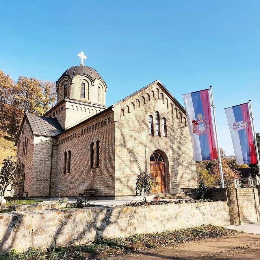 فيلا Sorg House Forest & Lake Besenovacki Prnjavor المظهر الخارجي الصورة